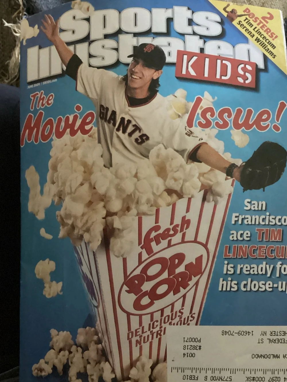 : Movie Issue Popcorn Cover (Blue, White, Red)